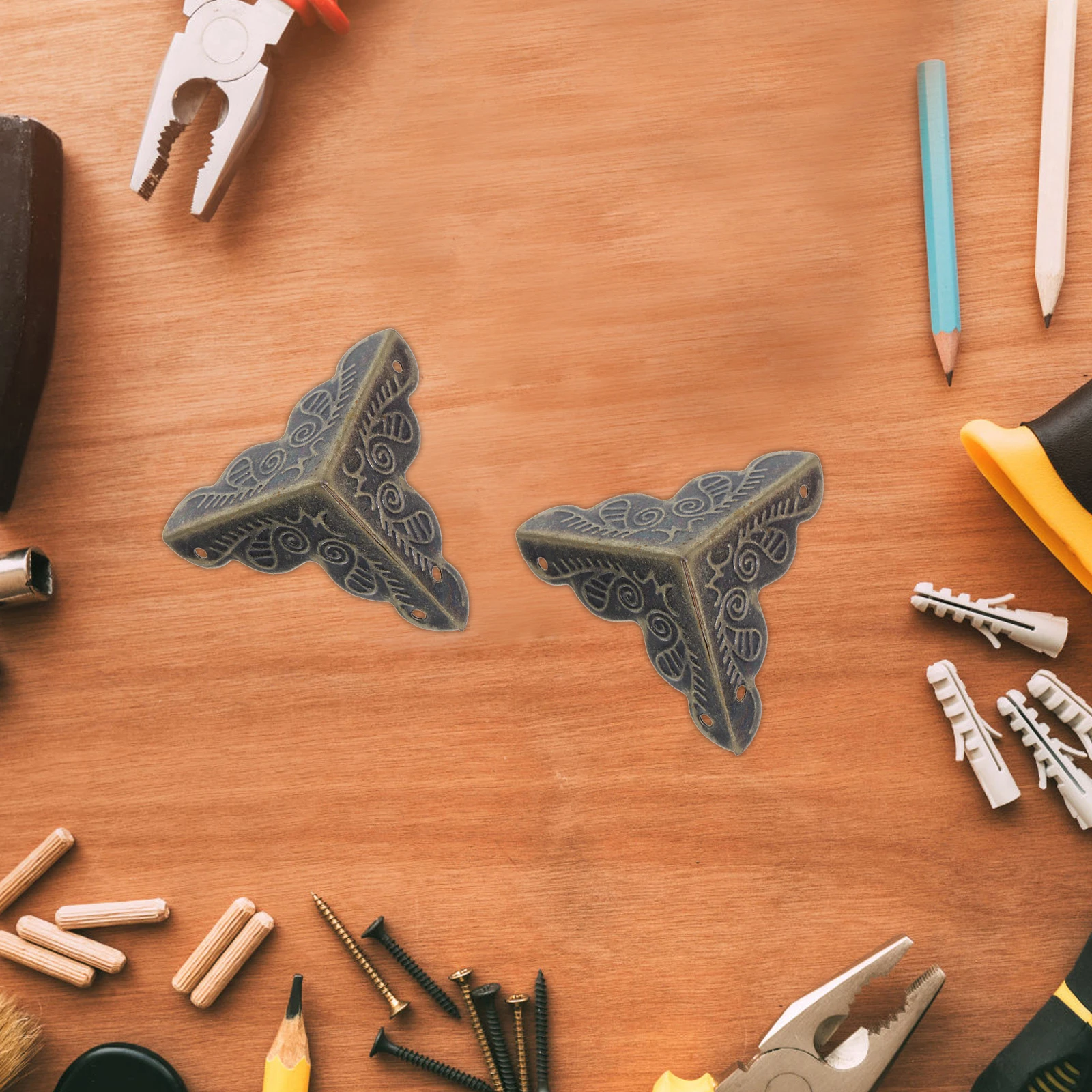 50Pcs Retro Metal Corner Protectors Three-Edge Edge Guards for Cabinet Furniture Box Decorative Protective Covers
50Pcs Retro Metal Corner Protectors Three-Edge Edge Guards for Cabinet Furniture Box Decorative Protective Covers