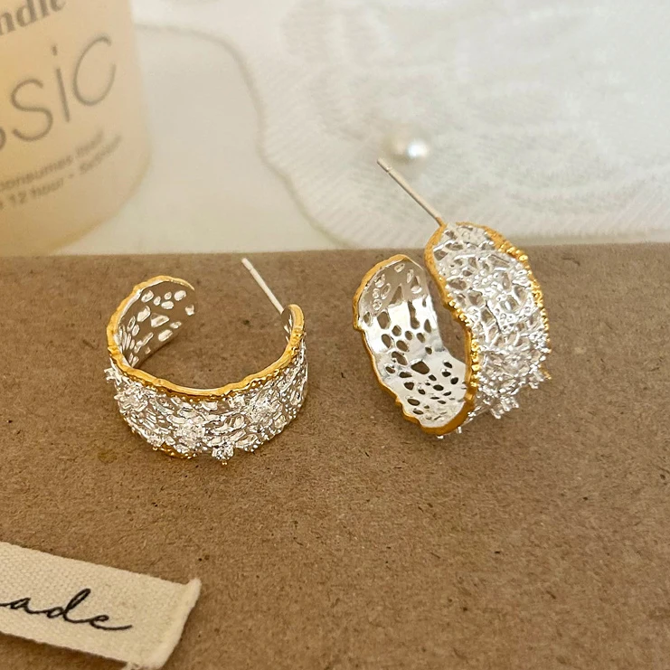 PONYKISS Tibetan Silver Zircon Irregular Hollow Letter C Stud Earrings for Women Minimalist Trendy Fashion Jewelry Accessories
PONYKISS Tibetan Silver Zircon Irregular Hollow Letter C Stud Earrings for Women Minimalist Trendy Fashion Jewelry Accessories