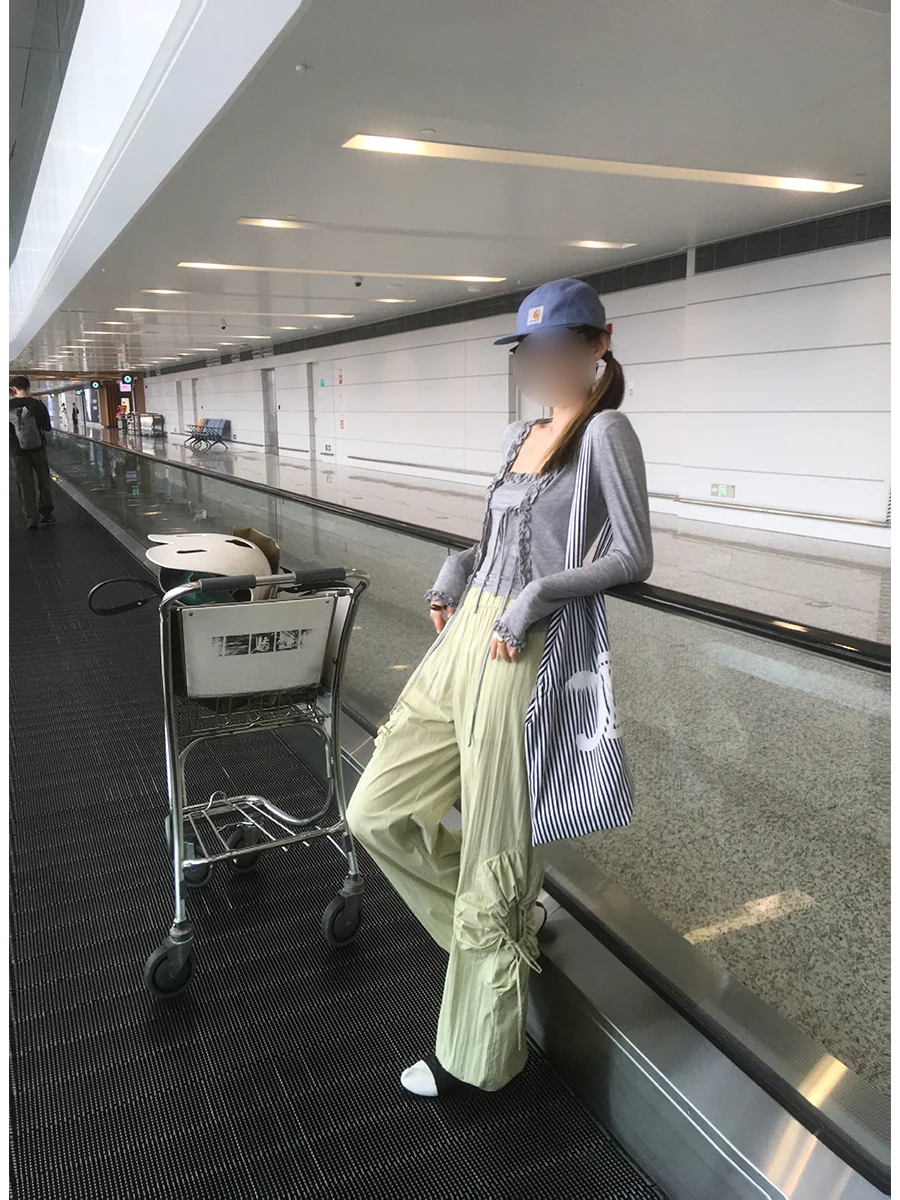 Комплект MONA: Шелковый вискозный приталенный женский костюм с красивым кардиганом на бретелях, летний, новый, для повседневной носки, с молнией, женская верхняя одежда
Комплект MONA: Шелковый вискозный приталенный женский костюм с красивым кардиганом на бретелях, летний, новый, для повседневной носки, с молнией, женская верхняя одежда