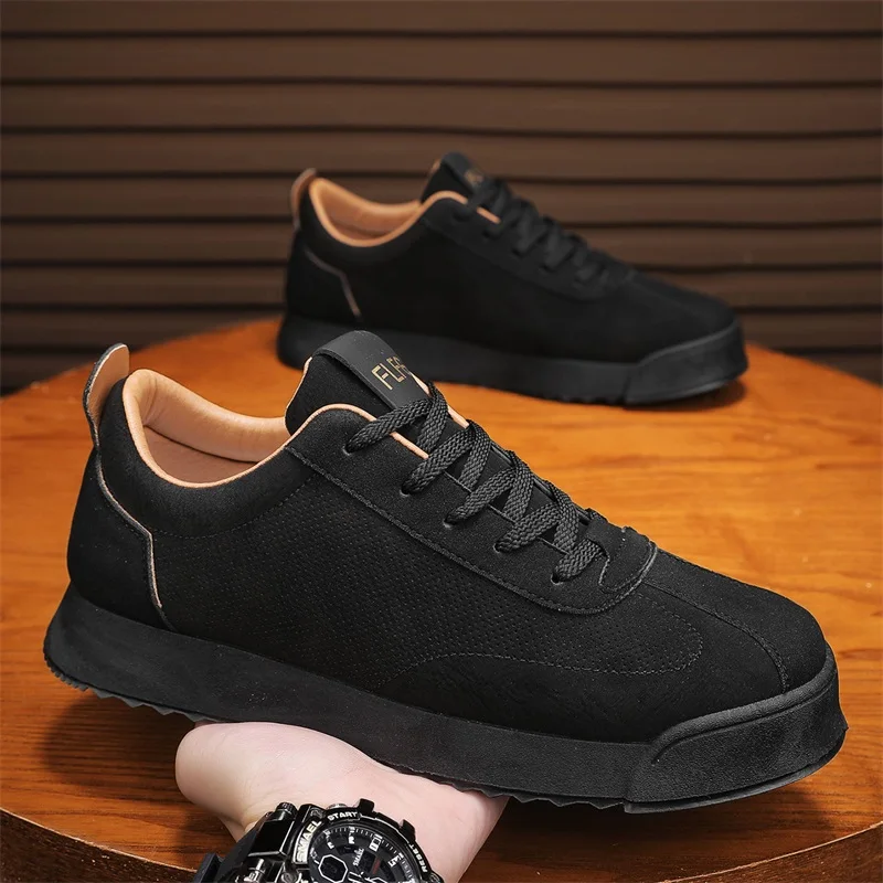 Men's Spring Casual Work Shoes Lightweight Soft Bottom Anti-Slip Black All-Match Sporty Style Comfortable Breathable Leather
Men's Spring Casual Work Shoes Lightweight Soft Bottom Anti-Slip Black All-Match Sporty Style Comfortable Breathable Leather