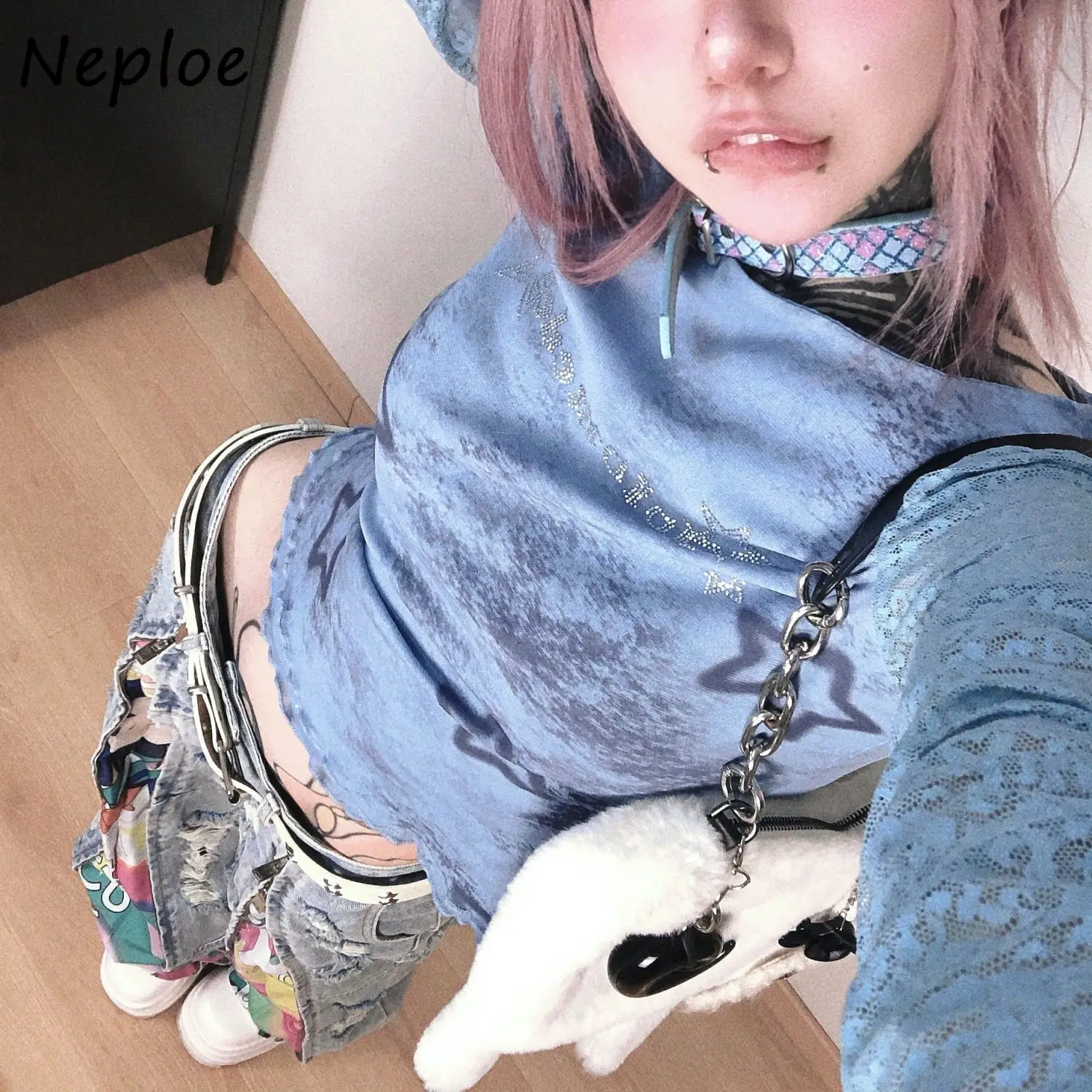 Повседневная Женская одежда Neploe Y2K для девушек с фотографическим принтом и круглым вырезом, лоскутный топ с леопардовым принтом и звездами, женские Нижние рубашки, тонкая Милая футболка
Повседневная Женская одежда Neploe Y2K для девушек с фотографическим принтом и круглым вырезом, лоскутный топ с леопардовым принтом и звездами, женские Нижние рубашки, тонкая Милая футболка