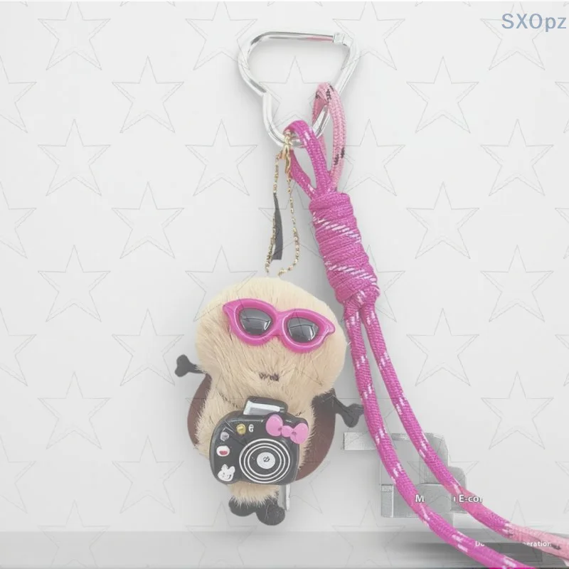 Подвеска из плетеной веревки с забавной плюшевой куклой-тараканом, брелок с защитой от потери для автомобиля и сумки, подвески для рюкзака унисекс. 
Подвеска из плетеной веревки с забавной плюшевой куклой-тараканом, брелок с защитой от потери для автомобиля и сумки, подвески для рюкзака унисекс.