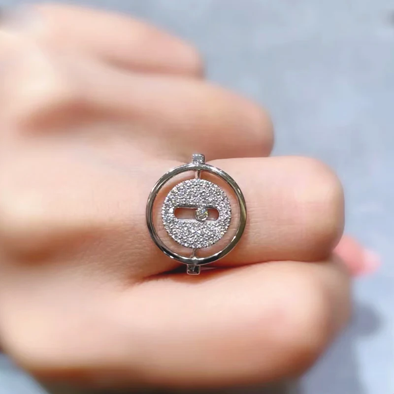 1:1 High-end luxury jewelry 925 sterling silver ladies fashion couple ring exquisite Christmas Valentine gift
1:1 High-end luxury jewelry 925 sterling silver ladies fashion couple ring exquisite Christmas Valentine gift