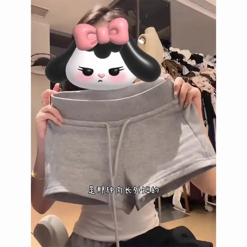 Шорты женские джинсовые джинсовые классические потертые джинсы рваные винтажные прямые брюки с кисточками и карманами на пуговицах синие повседневные уличные хип-хоп тренд
Шорты женские джинсовые джинсовые классические потертые джинсы рваные винтажные прямые брюки с кисточками и карманами на пуговицах синие повседневные уличные хип-хоп тренд