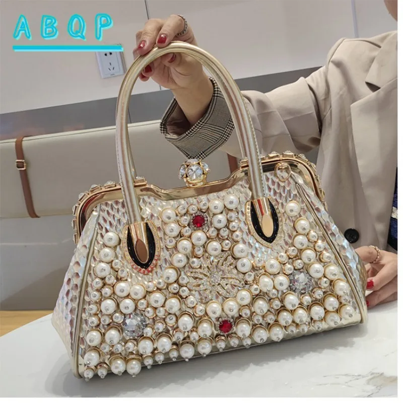 Women's Diamond-encrusted Handbag Luxury Brand Diamond-encrusted Shiny Women's Shoulder Bag Handmade Beaded Fashion Women's Bag
Women's Diamond-encrusted Handbag Luxury Brand Diamond-encrusted Shiny Women's Shoulder Bag Handmade Beaded Fashion Women's Bag