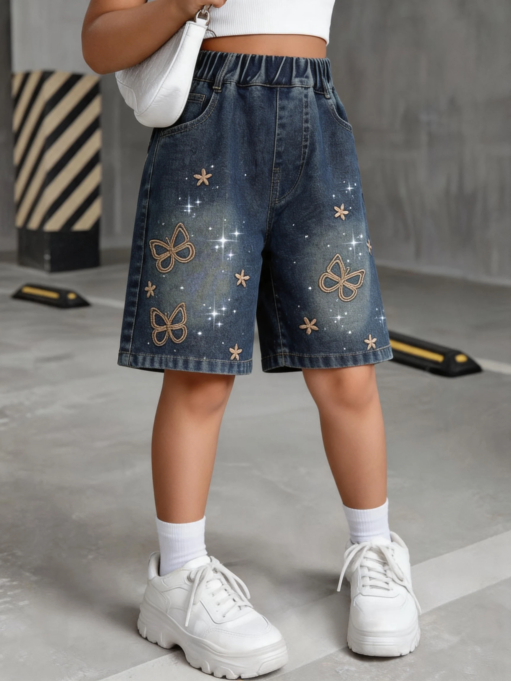Denim Bermuda Shorts for Girls Dark Wash Denim Outline Butterfly Embroidery Scatter Rhinestone Elastic Waist Kids Clothes Girls Teen Girl Clothes 4th of July Daily Shorts
Denim Bermuda Shorts for Girls Dark Wash Denim Outline Butterfly Embroidery Scatter Rhinestone Elastic Waist Kids Clothes Girls Teen Girl Clothes 4th of July Daily Shorts