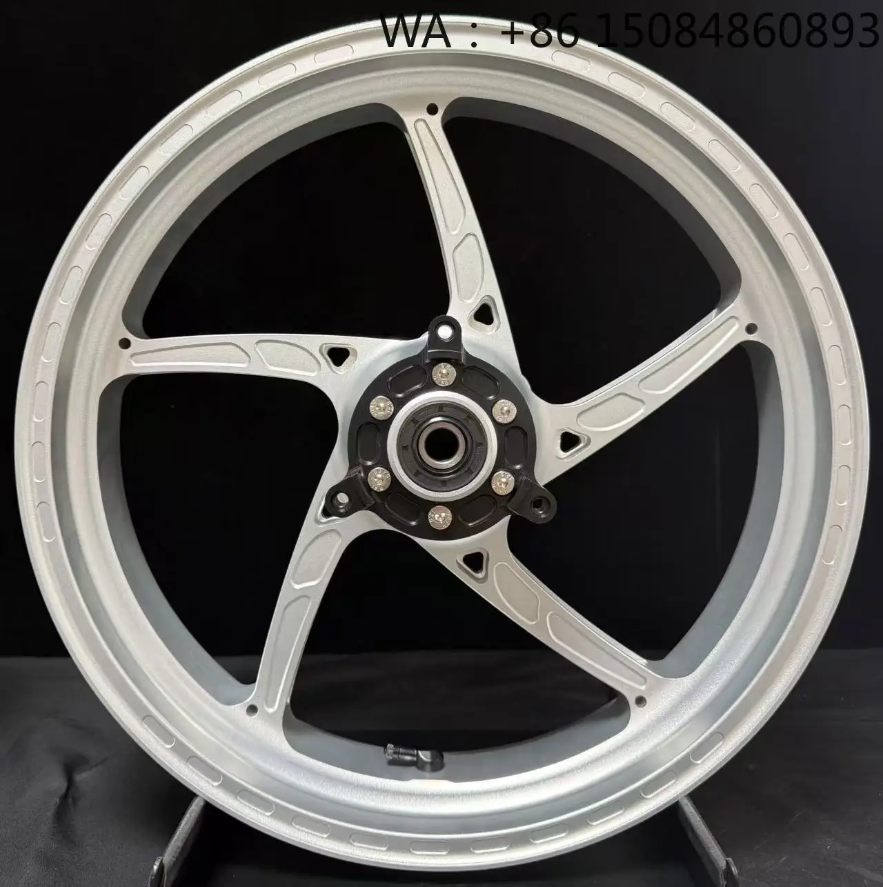 6061-T6 aluminum alloy aerospace material, motorcycle parts, Factory Custom Supermoto Wheels, Color Anodized Finish Street Motor
6061-T6 aluminum alloy aerospace material, motorcycle parts, Factory Custom Supermoto Wheels, Color Anodized Finish Street Motor