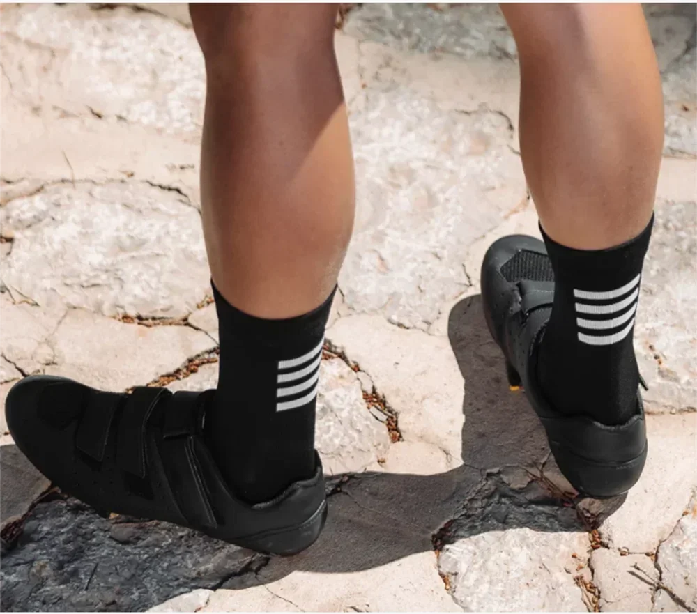 siroko Professional Cycling Socks Men Women Breathable Anti-Slip Road Bicycle Cycling Socks MTB Bike Sports Racing Socks
siroko Professional Cycling Socks Men Women Breathable Anti-Slip Road Bicycle Cycling Socks MTB Bike Sports Racing Socks