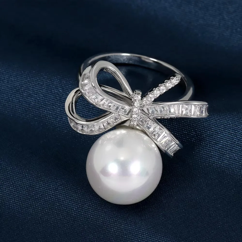 Luxury chic bold crystal ring with zirconia stone pearl for women 2025 engagement party jewelry of high quality
Luxury chic bold crystal ring with zirconia stone pearl for women 2025 engagement party jewelry of high quality