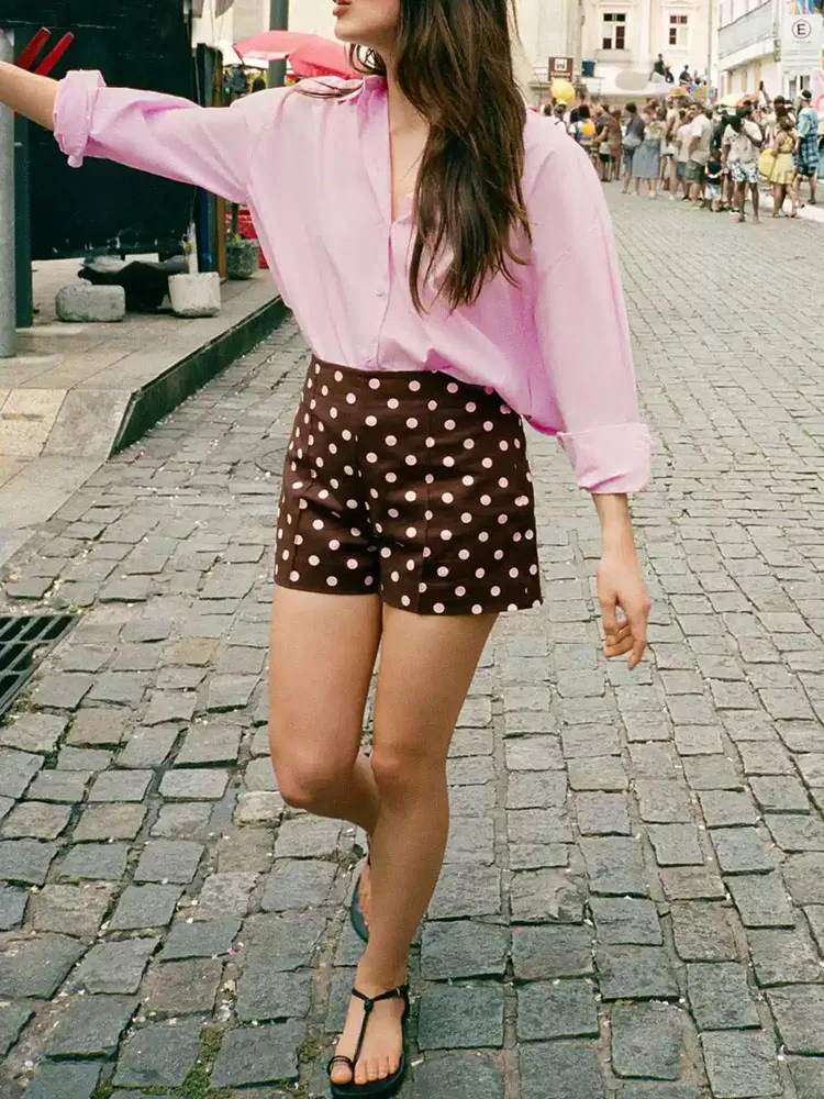 Fashionable Bermuda Shorts Women's New Summer Collection 2026 Trendy Ethnic Wear Stage Costumes Quick Delivery Customizable
Fashionable Bermuda Shorts Women's New Summer Collection 2026 Trendy Ethnic Wear Stage Costumes Quick Delivery Customizable