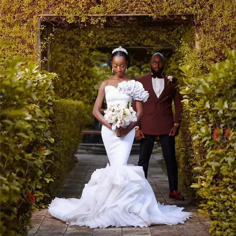 Свадебные платья с многоярусной юбкой по индивидуальному заказу, шикарные свадебные платья русалки, африканские платья со шлейфом и рюшами, халаты De Mariee
Свадебные платья с многоярусной юбкой по индивидуальному заказу, шикарные свадебные платья русалки, африканские платья со шлейфом и рюшами, халаты De Mariee