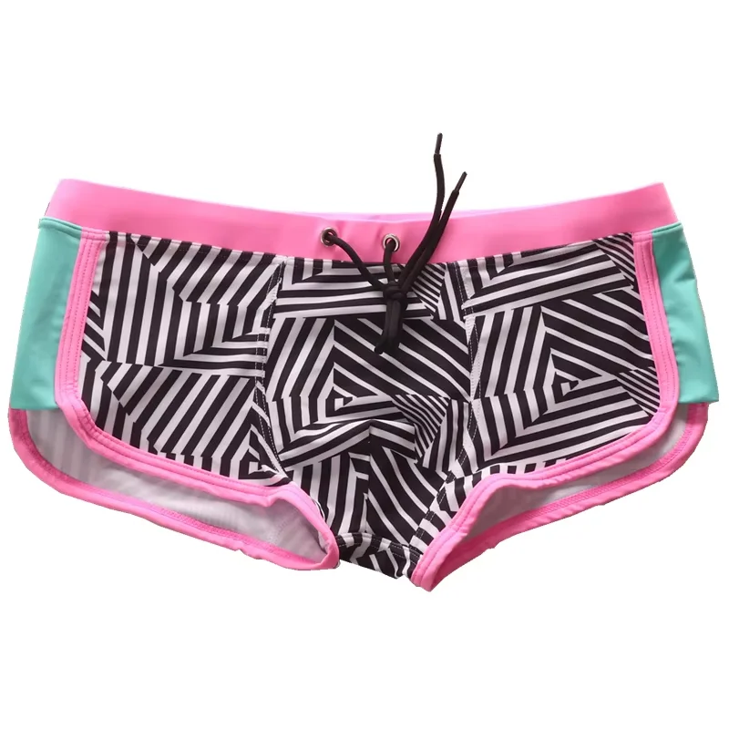 Striped Swimming Trunks for Men Quick-Dry Beach Swimming Boxer Shorts Geometric Pattern for Seaside Hot Spring Pool Bathing Suit
Striped Swimming Trunks for Men Quick-Dry Beach Swimming Boxer Shorts Geometric Pattern for Seaside Hot Spring Pool Bathing Suit