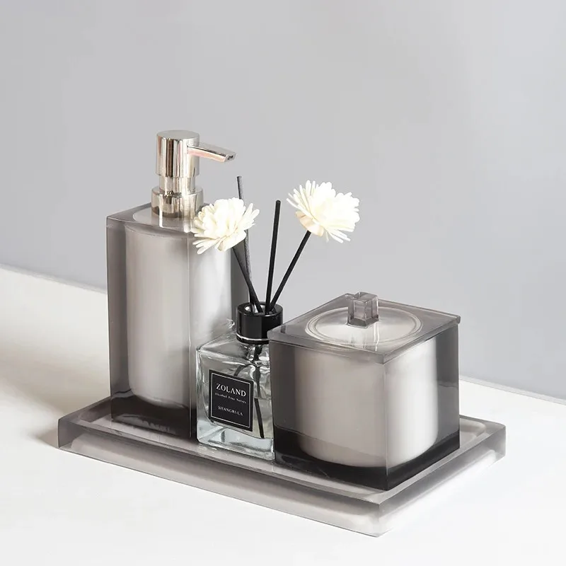 Набор аксессуаров для ванной комнаты, высококачественный дозатор жидкого мыла из смолы, ватные тампоны, лотки для путешествий, портативные инструменты для мытья в отеле
Набор аксессуаров для ванной комнаты, высококачественный дозатор жидкого мыла из смолы, ватные тампоны, лотки для путешествий, портативные инструменты для мытья в отеле