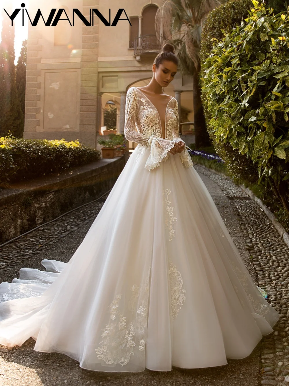 Ivory Beaded Lace A-line Long Wedding Dress Captivating Flare Sleeve Bridal Gown New Customized Open Back Dresses For Bride
Ivory Beaded Lace A-line Long Wedding Dress Captivating Flare Sleeve Bridal Gown New Customized Open Back Dresses For Bride