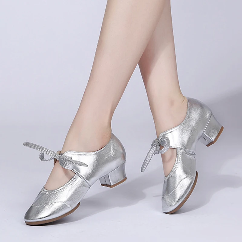 adult professional dance shoes women ballroom latin dance shoes high heeled ladies shoes square heel buty damskie
adult professional dance shoes women ballroom latin dance shoes high heeled ladies shoes square heel buty damskie