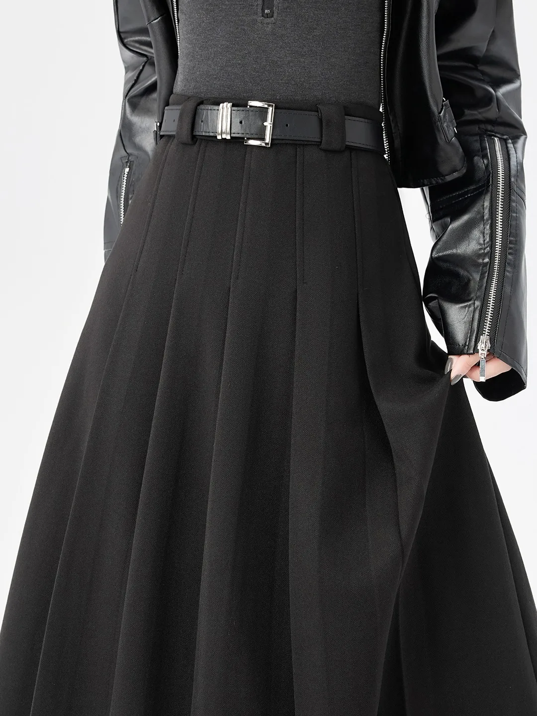 Женская зимняя шерстяная плиссированная юбка Ele Bla с высокой талией, свободного кроя, драпированная, удлиненная, в стиле «зонтик»
Женская зимняя шерстяная плиссированная юбка Ele Bla с высокой талией, свободного кроя, драпированная, удлиненная, в стиле «зонтик»