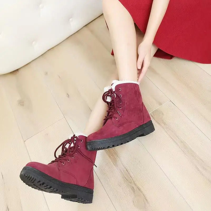 2026 Winter cotton shoes for women comfortable and warm with thick padding and thick soles suitable for casual wear size 35-44 
2026 Winter cotton shoes for women comfortable and warm with thick padding and thick soles suitable for casual wear size 35-44