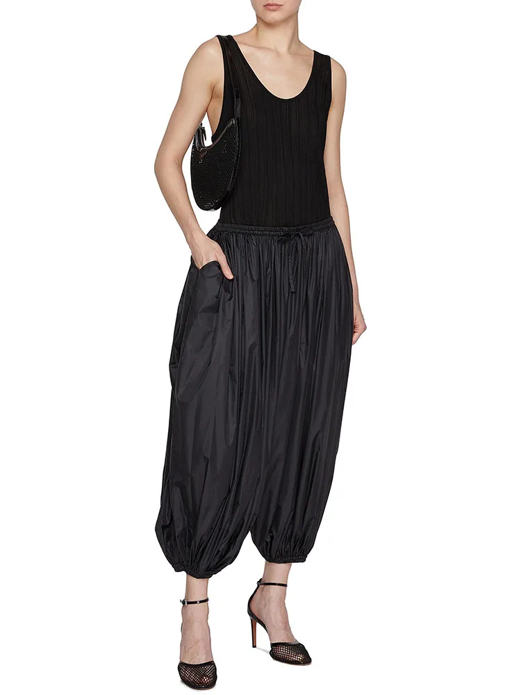 Pants y2k spring/summer drawstring elastic waist drawstring pants lantern nine Woman trousers2024 simple pleated Women's pants
Pants y2k spring/summer drawstring elastic waist drawstring pants lantern nine Woman trousers2024 simple pleated Women's pants