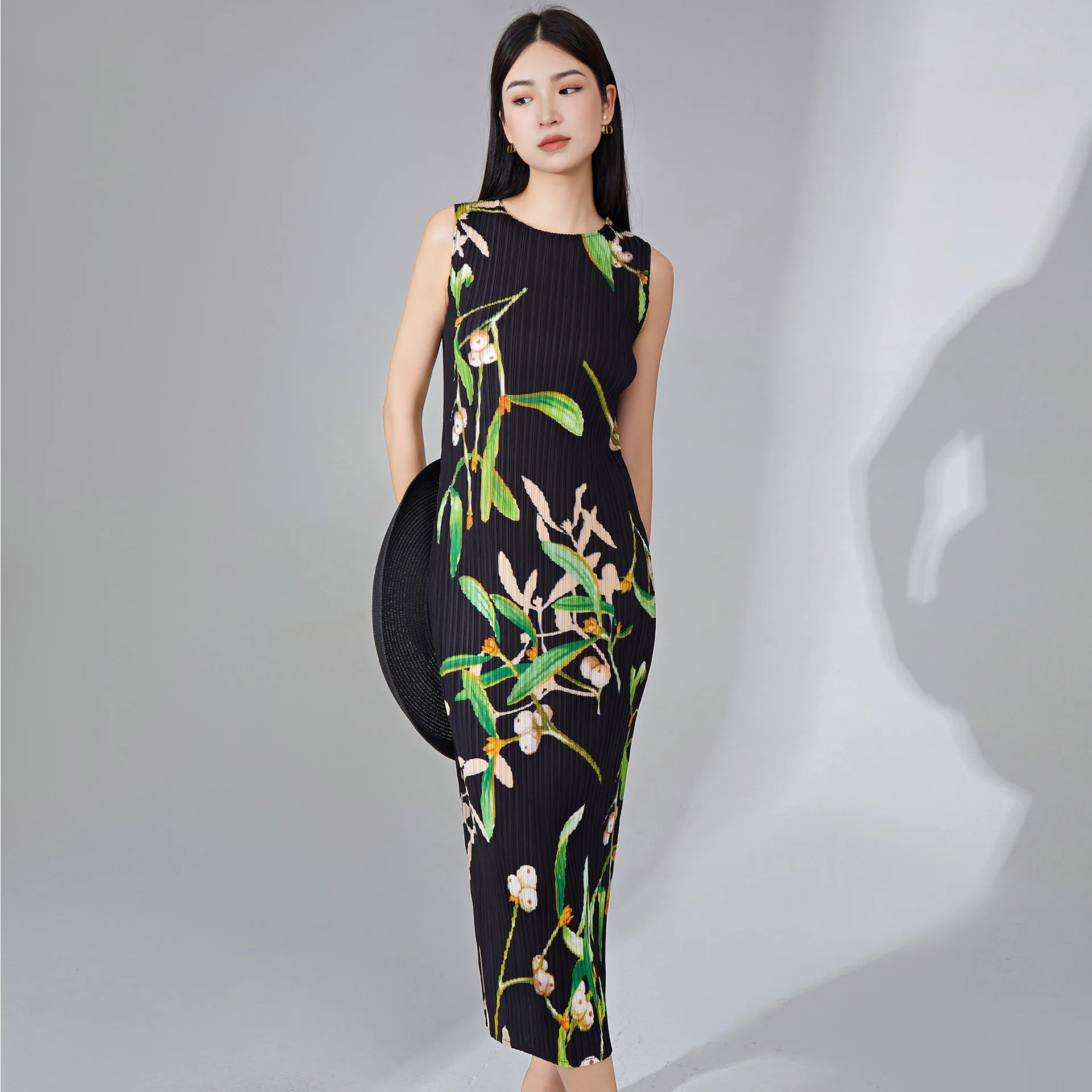 Miyake Pleated Vacation Style Dress 2025 Summer New High-end Temperament Sleeveless Printing Elegant Peplum Pleated Skirt
Miyake Pleated Vacation Style Dress 2025 Summer New High-end Temperament Sleeveless Printing Elegant Peplum Pleated Skirt