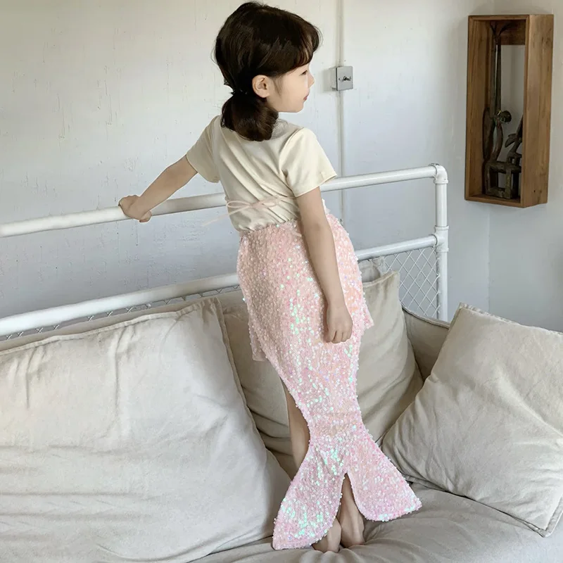 T-shirt Sequin Skirt Set Korean Version 2025 Fashionable Summer New Sweet and Trendy Sequin Fish Tail Short Skirt Two-piece Set
T-shirt Sequin Skirt Set Korean Version 2025 Fashionable Summer New Sweet and Trendy Sequin Fish Tail Short Skirt Two-piece Set