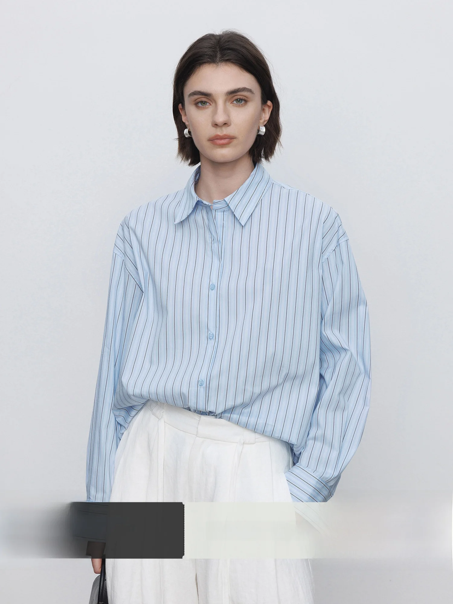 CHICJRE High Intelligence Vertical Stripes Women's Shirt Spring 2026 New Style Long Sleeve Commute Top Loose Fit Breathable
CHICJRE High Intelligence Vertical Stripes Women's Shirt Spring 2026 New Style Long Sleeve Commute Top Loose Fit Breathable