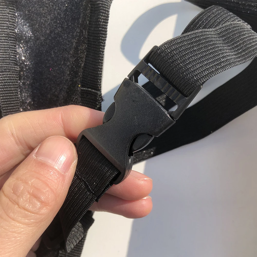 Складные ботинки на земле. Пластиковый легкий складной веер. Сумка для переноски танцев на сцене. Блестящий ручной веер с ремешком.
Складные ботинки на земле. Пластиковый легкий складной веер. Сумка для переноски танцев на сцене. Блестящий ручной веер с ремешком.