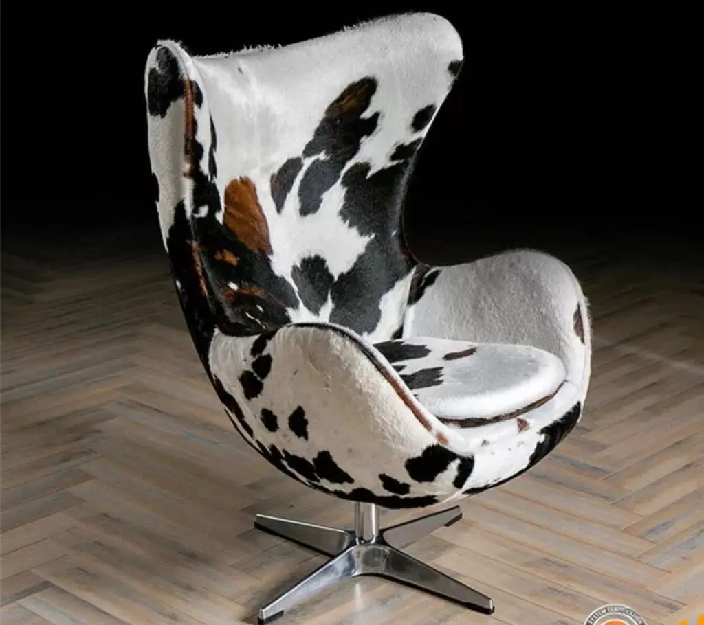 Mid-Century Design Grace Leather Indoor Metal Swivel Stereo Shell Shaped Lounge Chair
Mid-Century Design Grace Leather Indoor Metal Swivel Stereo Shell Shaped Lounge Chair