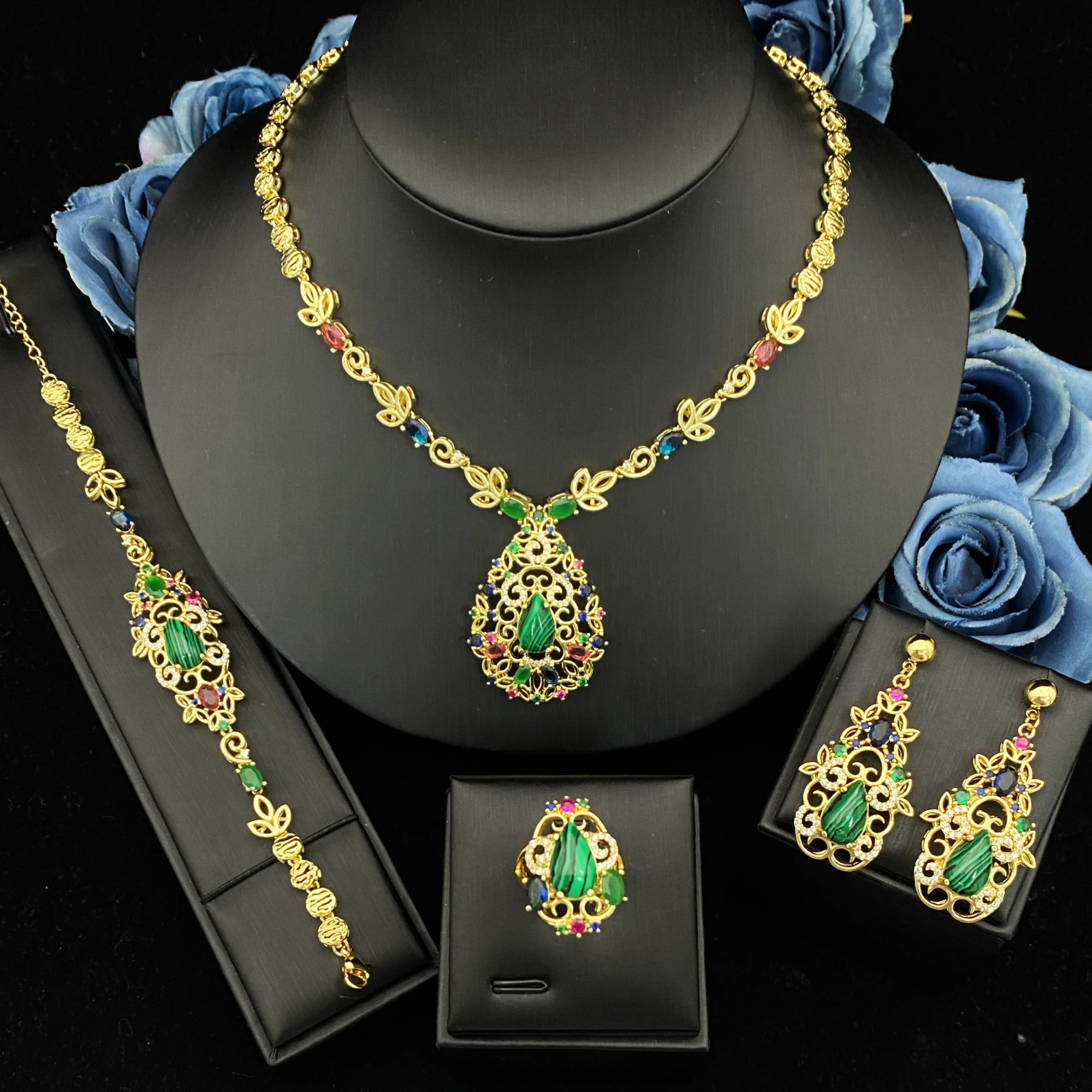 Ювелирный набор JRH с имитацией циркона для женщин: позолоченные медные украшения класса люкс — браслет, кольцо, ожерелье, серьги. Идеально для вечеринок.
Ювелирный набор JRH с имитацией циркона для женщин: позолоченные медные украшения класса люкс — браслет, кольцо, ожерелье, серьги. Идеально для вечеринок.