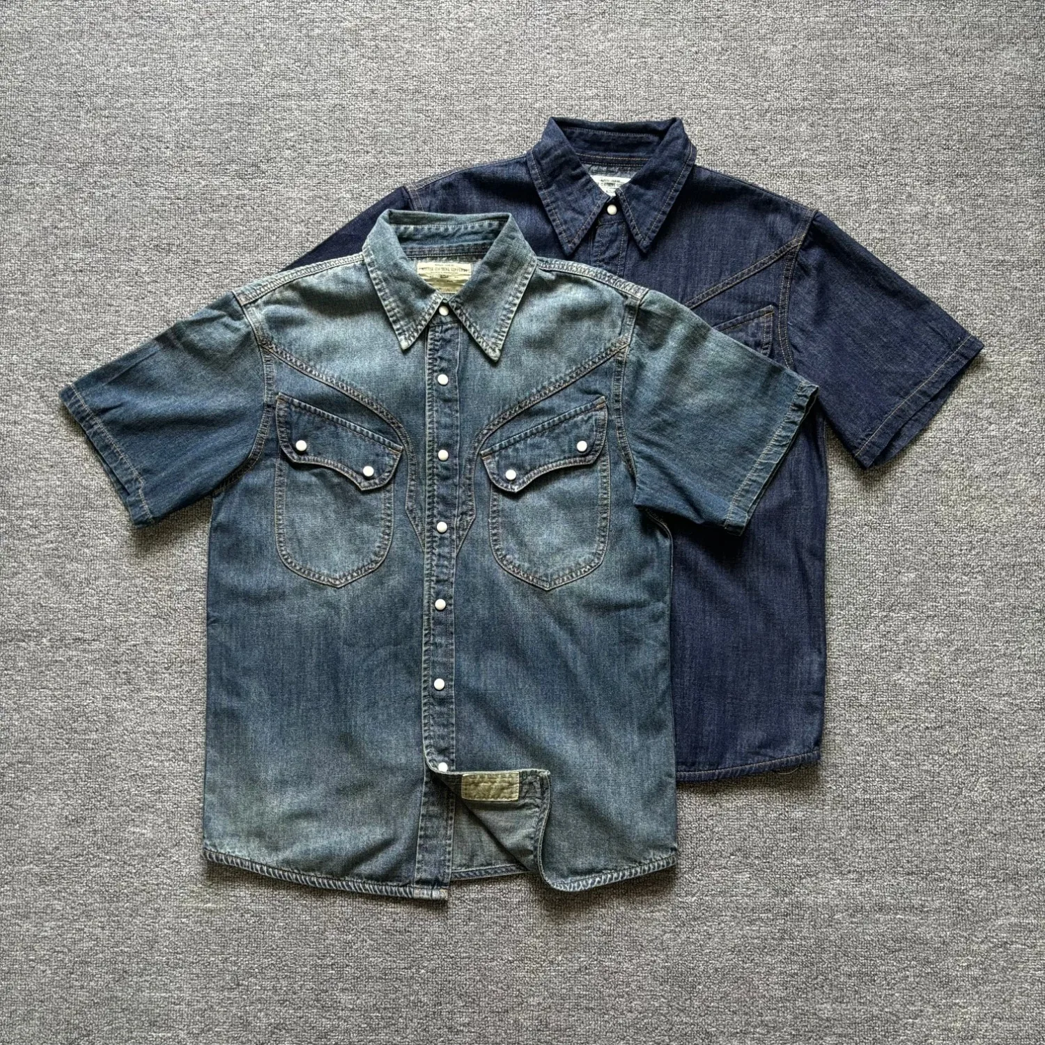 Summer American retro washed denim short-sleeved shirt men's western style double pocket loose old shirt
Summer American retro washed denim short-sleeved shirt men's western style double pocket loose old shirt
