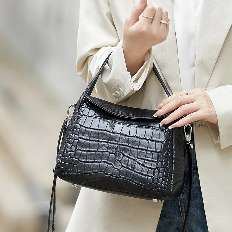 New Come ZOOLER Women Fashion Genuine Leather Shoulder Messenger Bags Purses Pattern Ladies Real Skin Bag Crossbody HOT#YC619
New Come ZOOLER Women Fashion Genuine Leather Shoulder Messenger Bags Purses Pattern Ladies Real Skin Bag Crossbody HOT#YC619