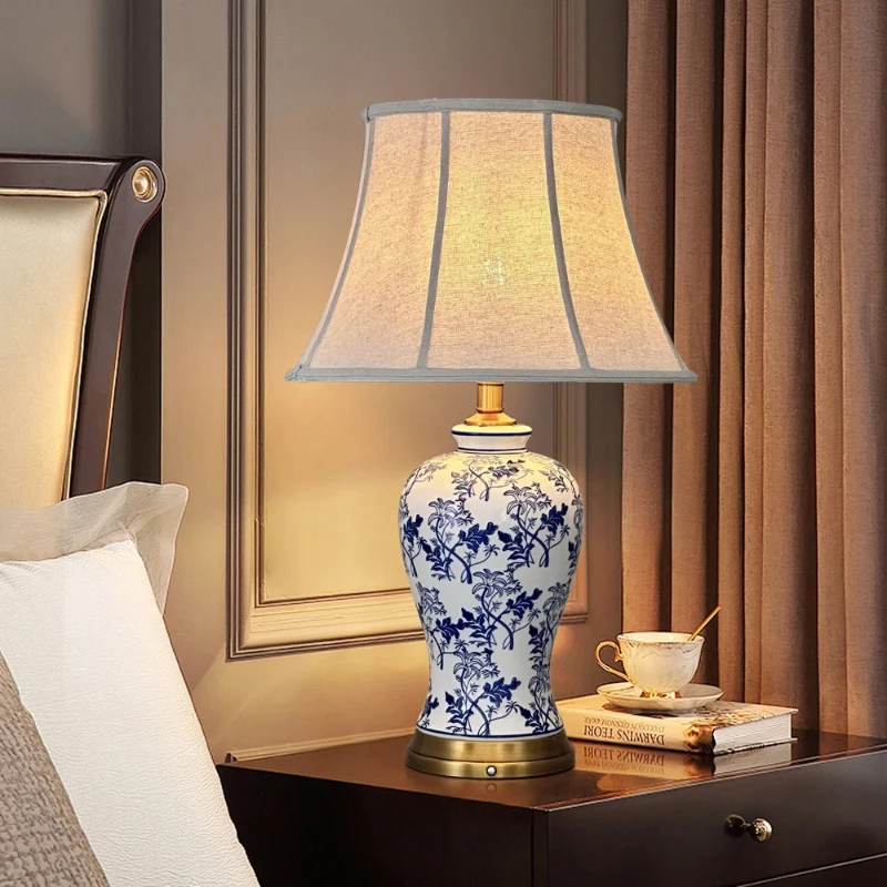 Battery Large Size Chinese Antique Ceramic Lamp Light Emitting Diode Bedside Lamp Metal Base Desk Lamp
Battery Large Size Chinese Antique Ceramic Lamp Light Emitting Diode Bedside Lamp Metal Base Desk Lamp