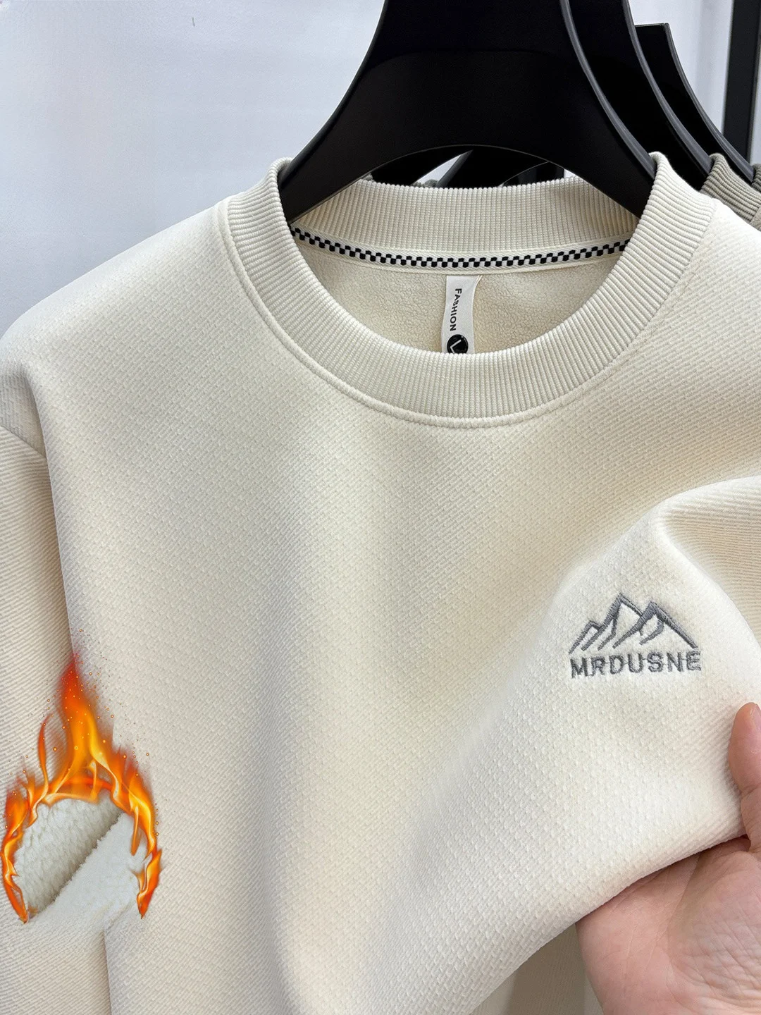 Men's Fce Lined Thiened round Ne Sweater Loose Fit Long Sve Warm Casual Sle Polyester Fiber Commute Suitable
Men's Fce Lined Thiened round Ne Sweater Loose Fit Long Sve Warm Casual Sle Polyester Fiber Commute Suitable