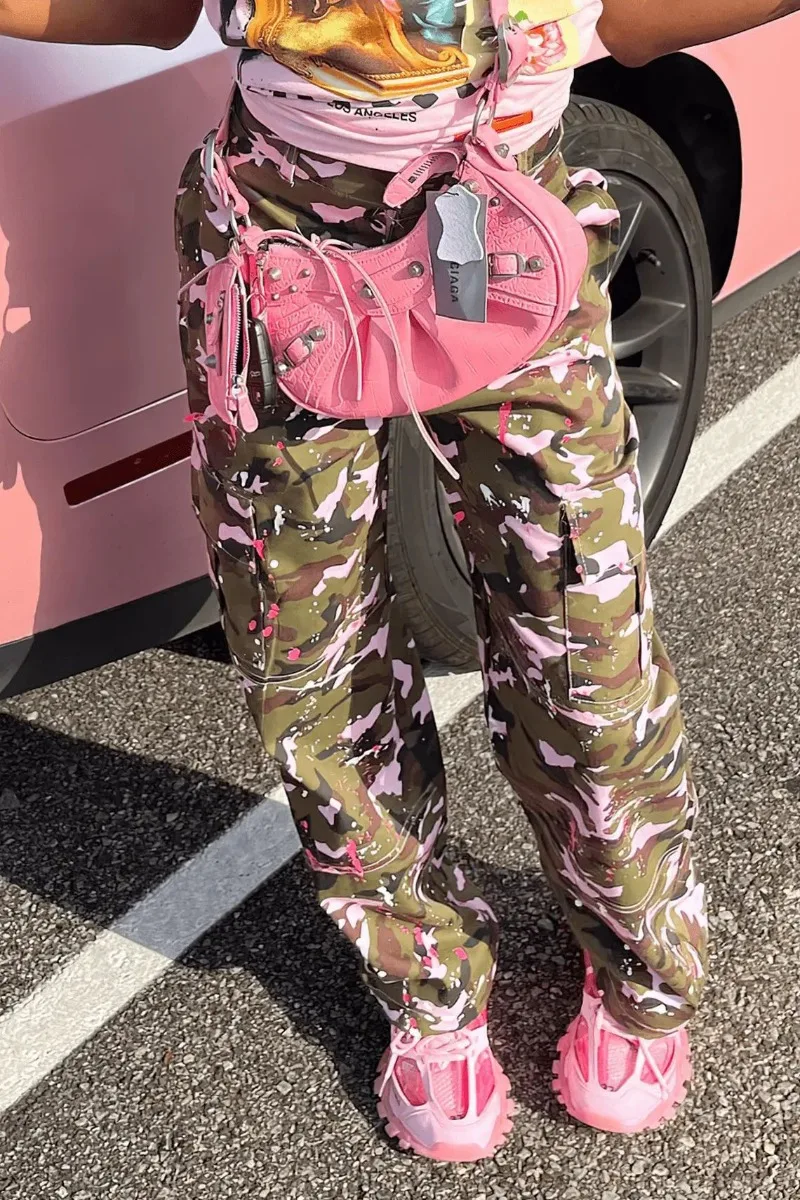 Colorful Camouflage Women Cargo Pants Trend Button Fly High Waist Multi Pockets Loose Casual Trousers Y2K Streetwear Bottoms
Colorful Camouflage Women Cargo Pants Trend Button Fly High Waist Multi Pockets Loose Casual Trousers Y2K Streetwear Bottoms
