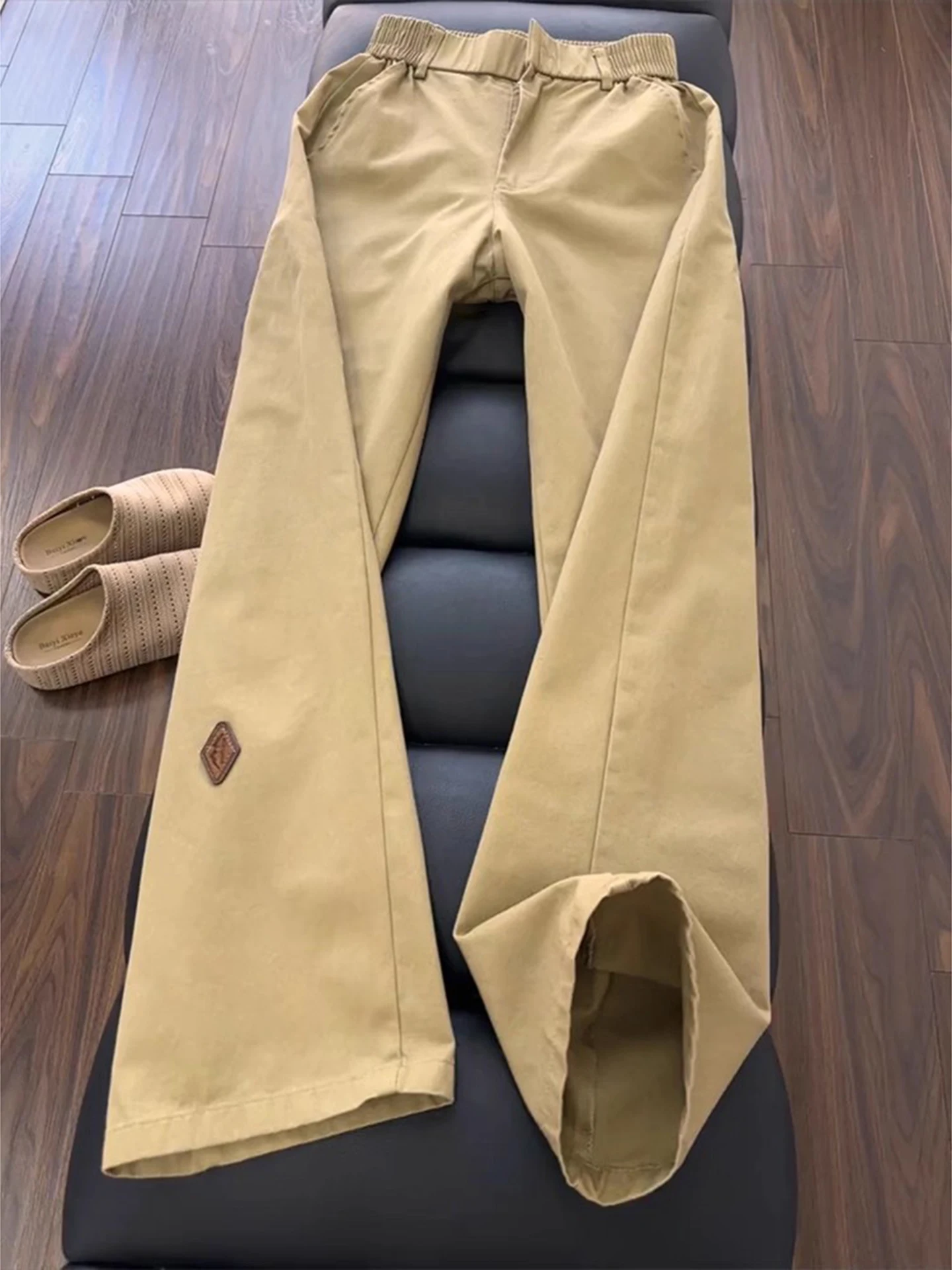 Autumnal Loose Fit Straight Leg Men's Casual Trousers Retro Cotton Chino Pants Button Closure Drapey Khaki Casual Leisure Pants
Autumnal Loose Fit Straight Leg Men's Casual Trousers Retro Cotton Chino Pants Button Closure Drapey Khaki Casual Leisure Pants
