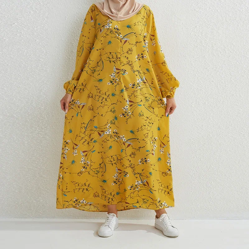 Robe Skirt Women's Spring/Summer 2024 Fragmented Flower Dress Round Neck Pullover Loose Fashion Casual
Robe Skirt Women's Spring/Summer 2024 Fragmented Flower Dress Round Neck Pullover Loose Fashion Casual