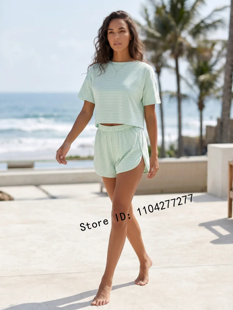 Women's Striped 2-Piece Short Set, Short Sleeve Top & High Split Shorts, Casual Loungewear for Daily & Outdoor Wear
Women's Striped 2-Piece Short Set, Short Sleeve Top & High Split Shorts, Casual Loungewear for Daily & Outdoor Wear