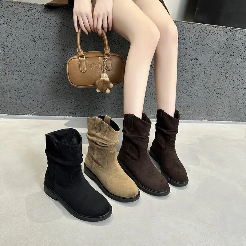 British Style Boots Genuine Leather Flat Bottom Mid-Calf Folded Short Boots Winter Fashion Boots round Toe Rubber Sole
British Style Boots Genuine Leather Flat Bottom Mid-Calf Folded Short Boots Winter Fashion Boots round Toe Rubber Sole