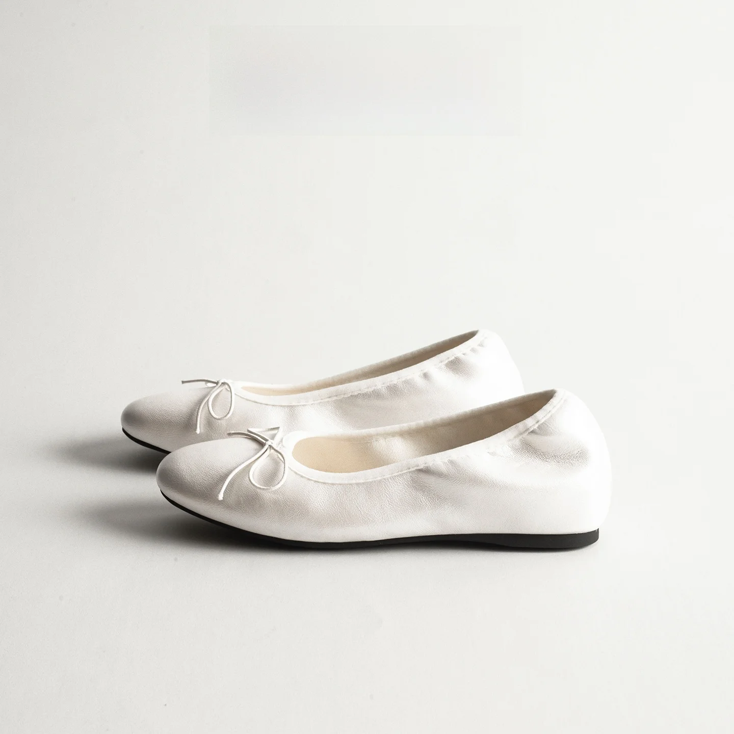 Women's Ballet Flats Gentle Style Genuine Leather Slip-On Shoes Knot round Head Versatile Commuting Soft Wind Singl...
Women's Ballet Flats Gentle Style Genuine Leather Slip-On Shoes Knot round Head Versatile Commuting Soft Wind Singl...