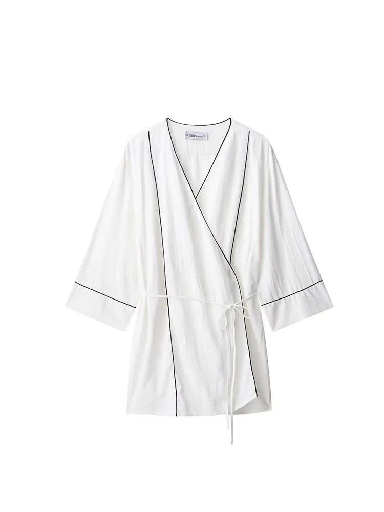 KUCLUT Women Fashion With Belt White Lace Up Pleated Blouse Vintage V-Neck Long Sleeves Female Chic Lady Shirts
KUCLUT Women Fashion With Belt White Lace Up Pleated Blouse Vintage V-Neck Long Sleeves Female Chic Lady Shirts