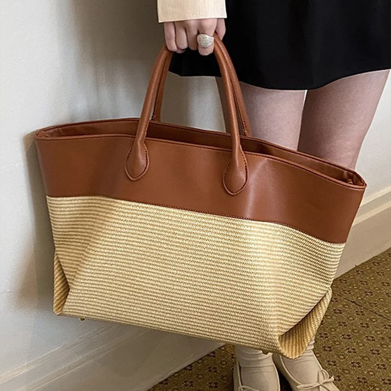 Niche Design Summer Color Blocked Handbag, Fashion Patchwork Straw Weaving Tote Bag Large Capacity Beach Vacation Bucket Bag
Niche Design Summer Color Blocked Handbag, Fashion Patchwork Straw Weaving Tote Bag Large Capacity Beach Vacation Bucket Bag
