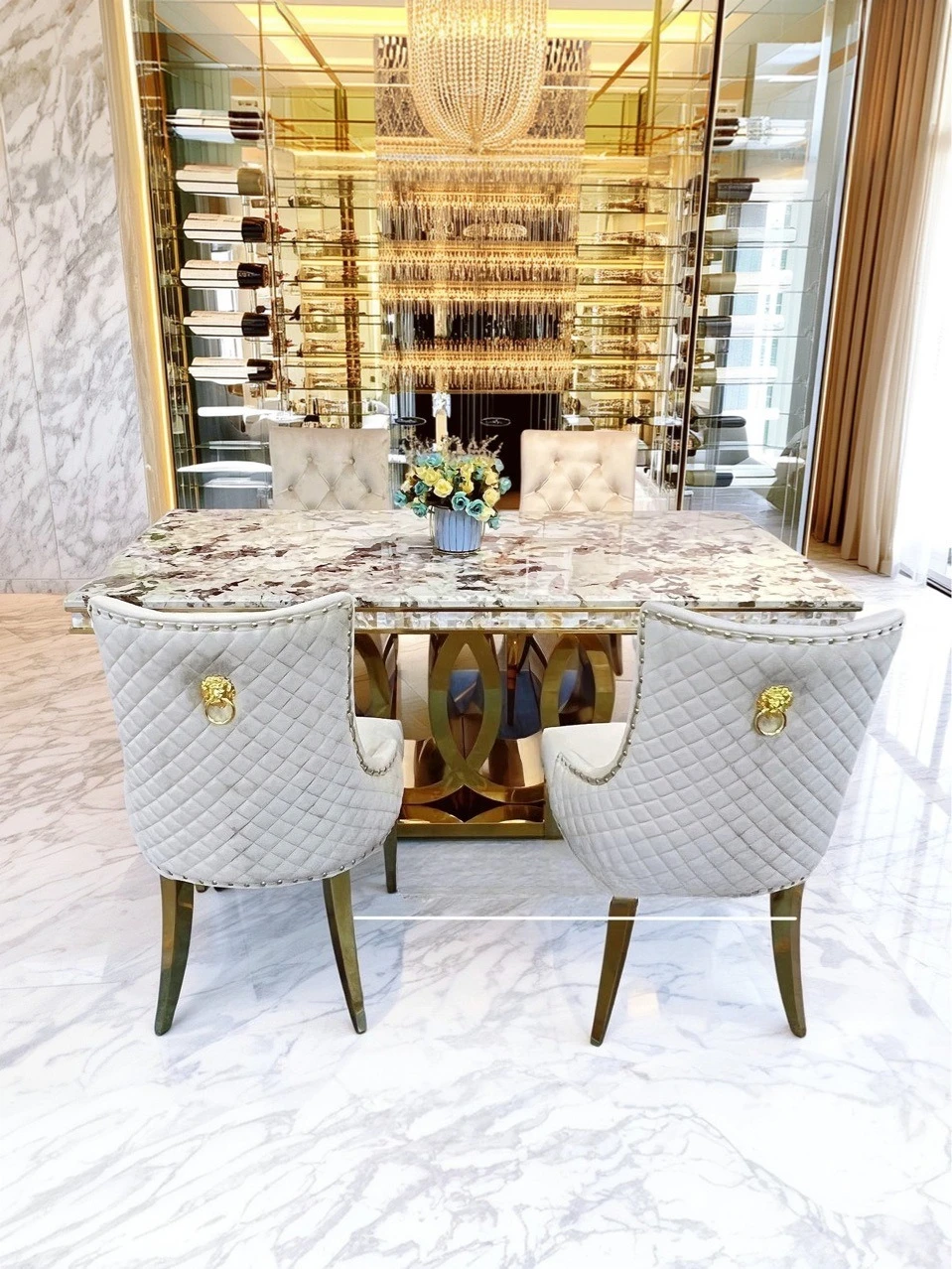 Light luxury Italian stainless steel marble dining table and chair combination post-modern European large apartment villa home
Light luxury Italian stainless steel marble dining table and chair combination post-modern European large apartment villa home
