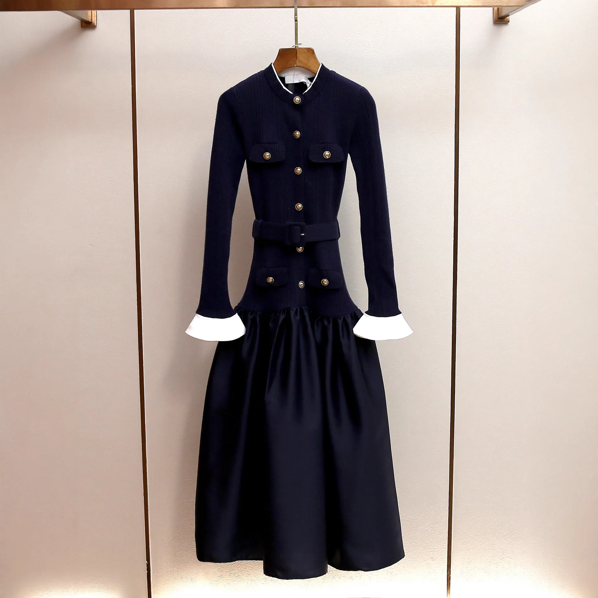 Autumn New Navy Knit Taffeta Midi Dress Elegant Knitted Patchwork A-Line Maxi Slim Fit Dress
Autumn New Navy Knit Taffeta Midi Dress Elegant Knitted Patchwork A-Line Maxi Slim Fit Dress