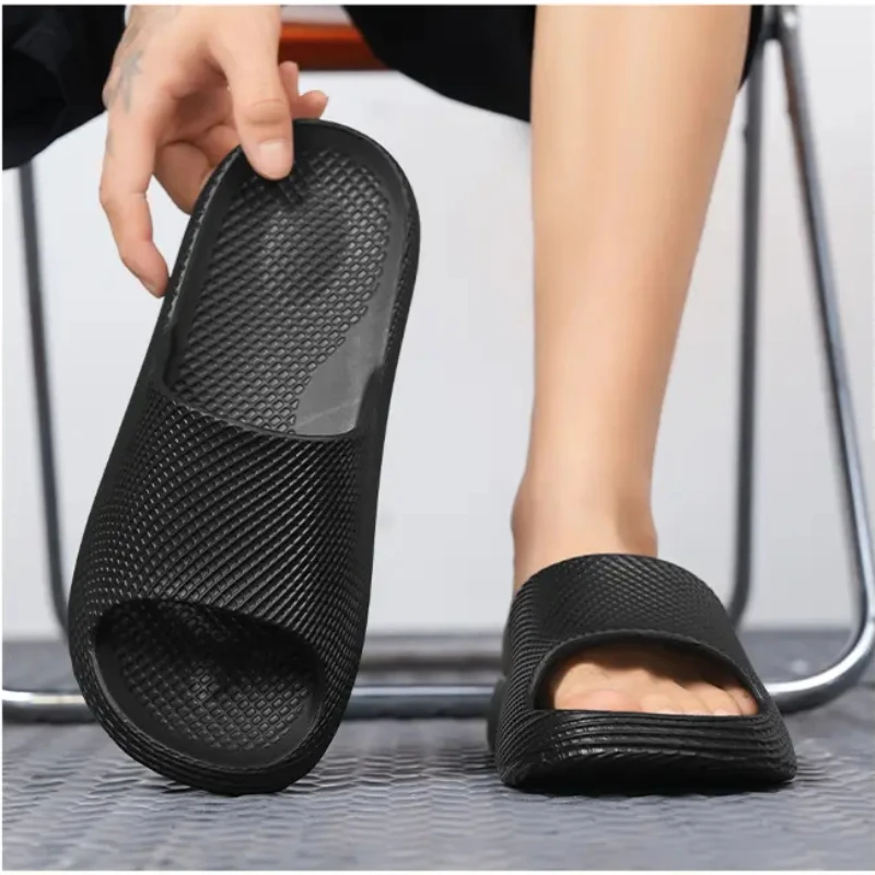 Men's summer flip flops EVA cool slippers with thick soles
Men's summer flip flops EVA cool slippers with thick soles