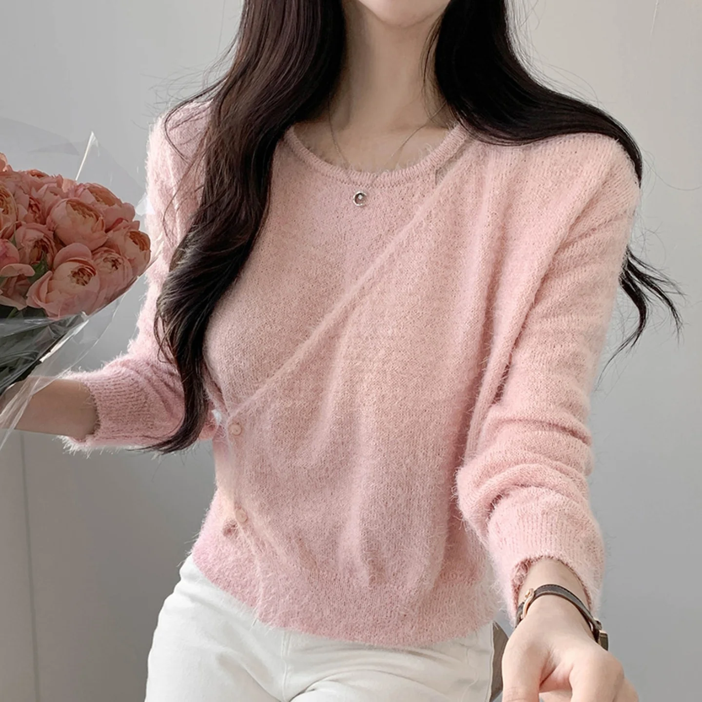 Шикарный осенне-зимний трикотаж, искусственный двухсекционный дизайн, две пуговицы, разрезы по бокам, молния, норковый бархатный свитер, корейский длинный све
Шикарный осенне-зимний трикотаж, искусственный двухсекционный дизайн, две пуговицы, разрезы по бокам, молния, норковый бархатный свитер, корейский длинный све