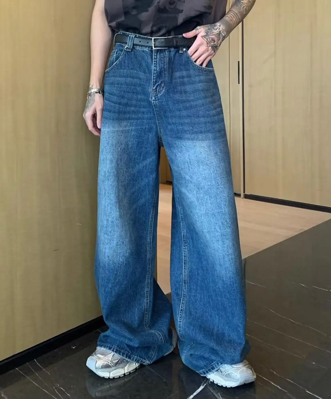 Men's American Style Wide-Leg Floor Length Loose Denim Pants Retro Baggy Jeans For Men
Men's American Style Wide-Leg Floor Length Loose Denim Pants Retro Baggy Jeans For Men