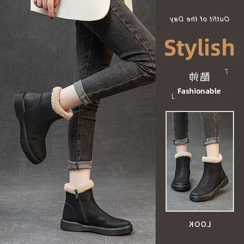 Casual Thickened Fleece Lined Real Leather Snow Boots Versatile Warm Anti-Slip Cotton Shoes Short Tube Rubber Outsole Boots
Casual Thickened Fleece Lined Real Leather Snow Boots Versatile Warm Anti-Slip Cotton Shoes Short Tube Rubber Outsole Boots