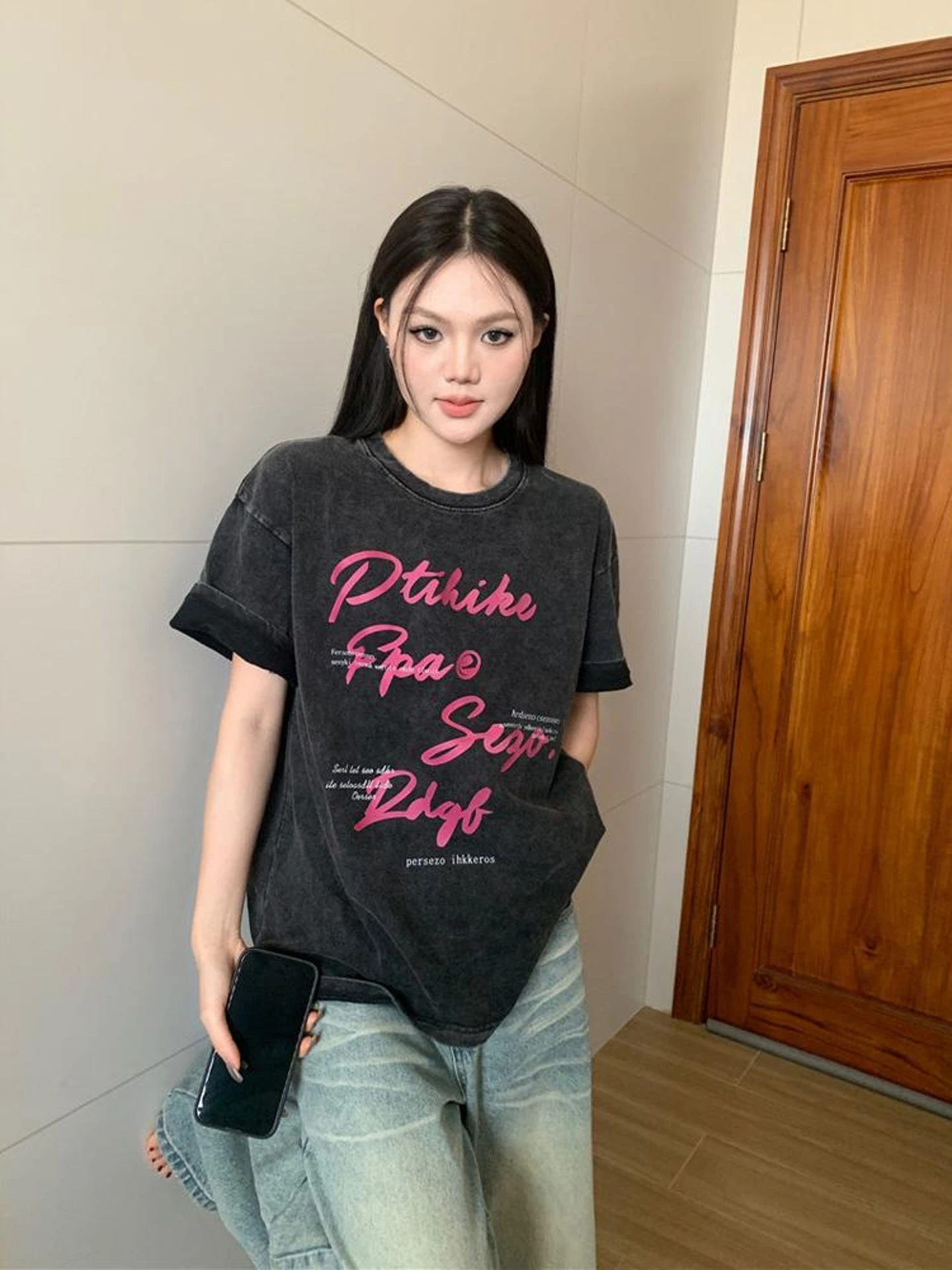 Washed American Style Loose Fit round Neck Short Sleeve T-Shirt Letter Print Summer New Arrival Women's Fashion Basic Tee
Washed American Style Loose Fit round Neck Short Sleeve T-Shirt Letter Print Summer New Arrival Women's Fashion Basic Tee