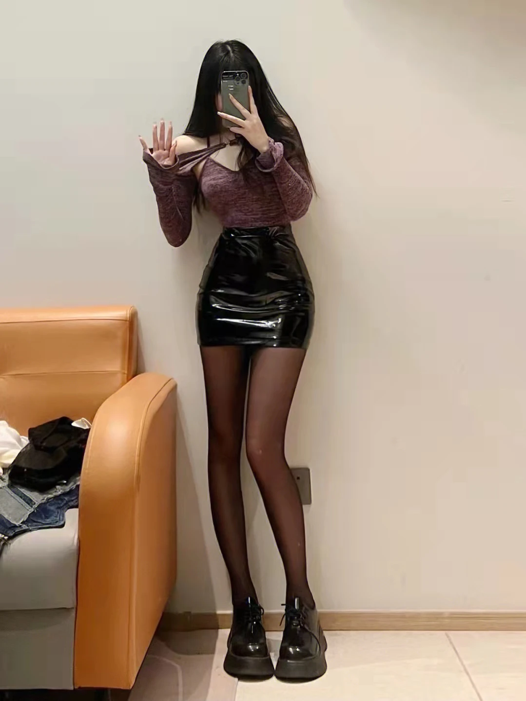 Black PU Leather Skirt Women's High Waist Slimming Bodycon Skirt Summer New Sexy Short Skirts Commute Korean Style
Black PU Leather Skirt Women's High Waist Slimming Bodycon Skirt Summer New Sexy Short Skirts Commute Korean Style