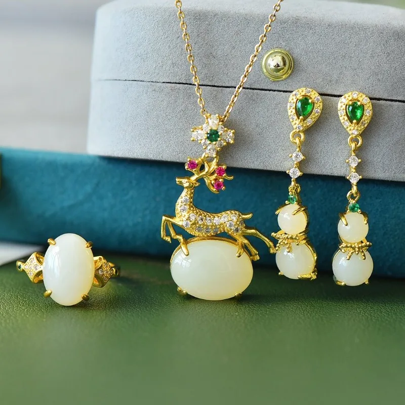 Медный инкрустированный Hetian Jade Yilu имеет ваш женский изысканный модный комплект из трех предметов
Медный инкрустированный Hetian Jade Yilu имеет ваш женский изысканный модный комплект из трех предметов