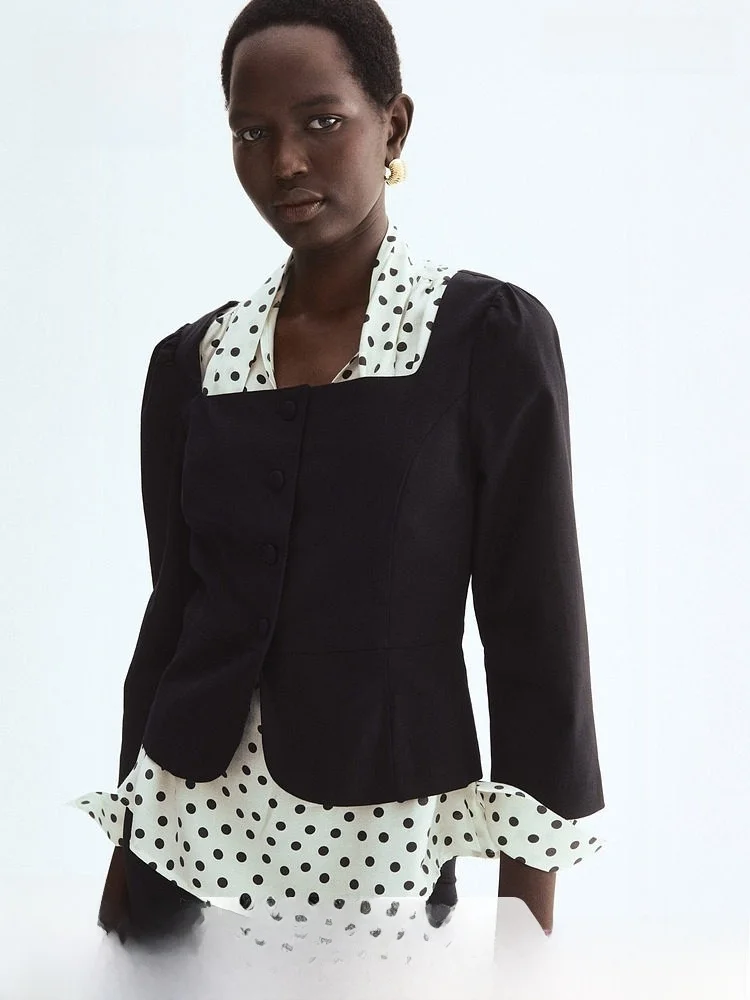 Повседневный женский костюм с квадратным воротником H&M 32838, весна 2026, из смесового хлопка и вискозы, для повседневной носки, модная женская блузка
Повседневный женский костюм с квадратным воротником H&M 32838, весна 2026, из смесового хлопка и вискозы, для повседневной носки, модная женская блузка